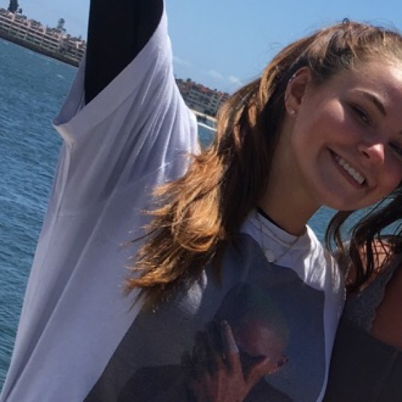 Meet your Posher, Sam - Picture 3 of 4